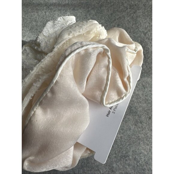Time And Tru Hair Scrunchie Hair Band Set of 3 Cream Cottagecore Coquette Fairy - Picture 2 of 9